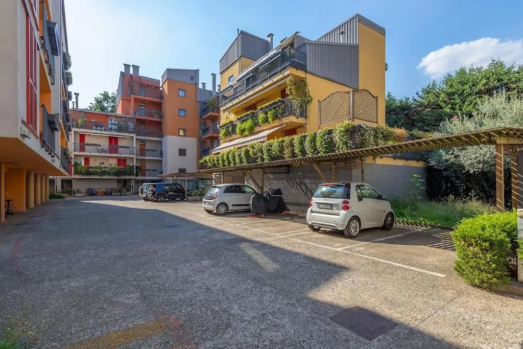 Free Private Parking - 5Min To Metro - Balcony - Quiet Apartamento Milão