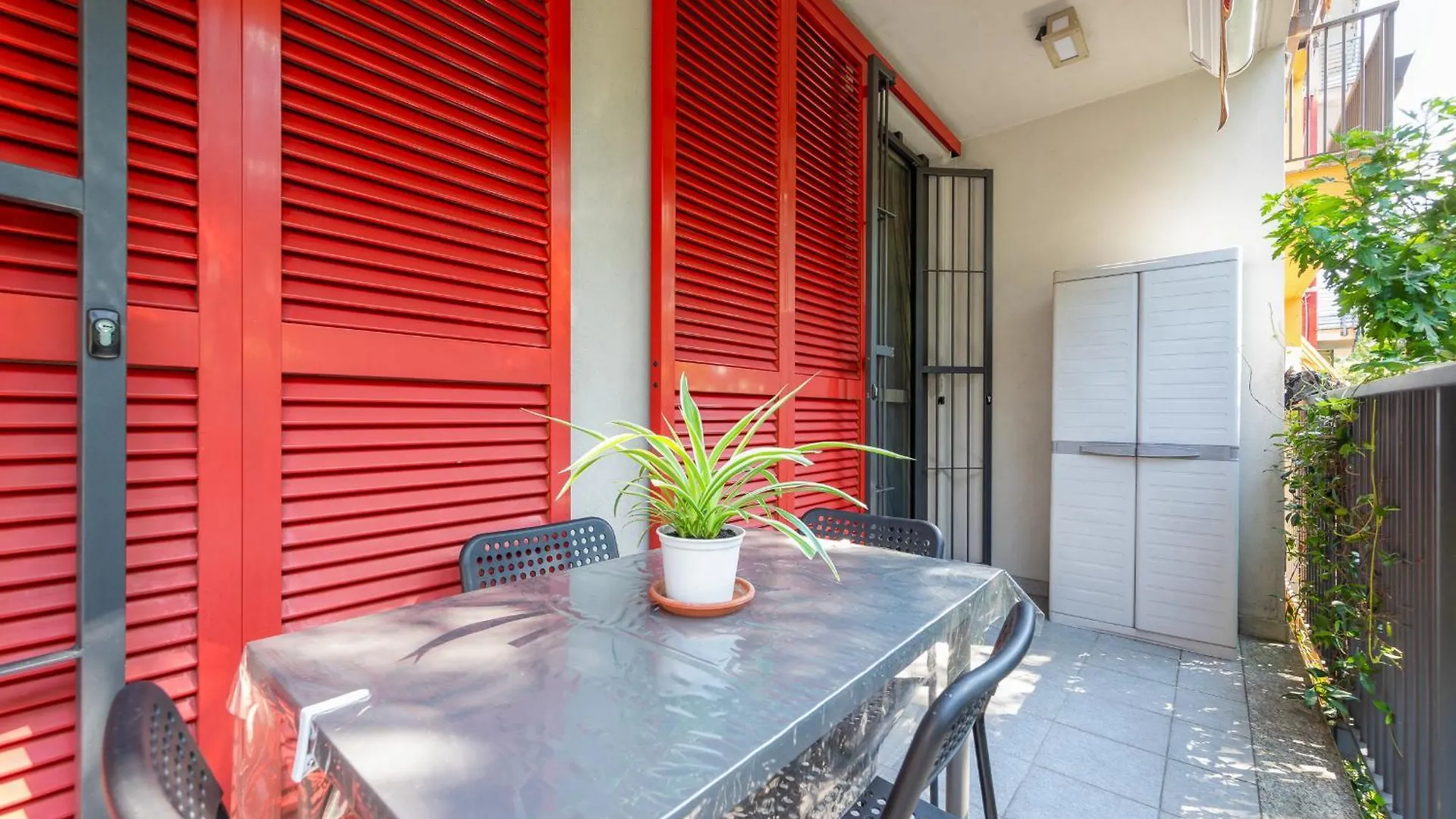 Free Private Parking - 5Min To Metro - Balcony - Quiet Apartment Milan